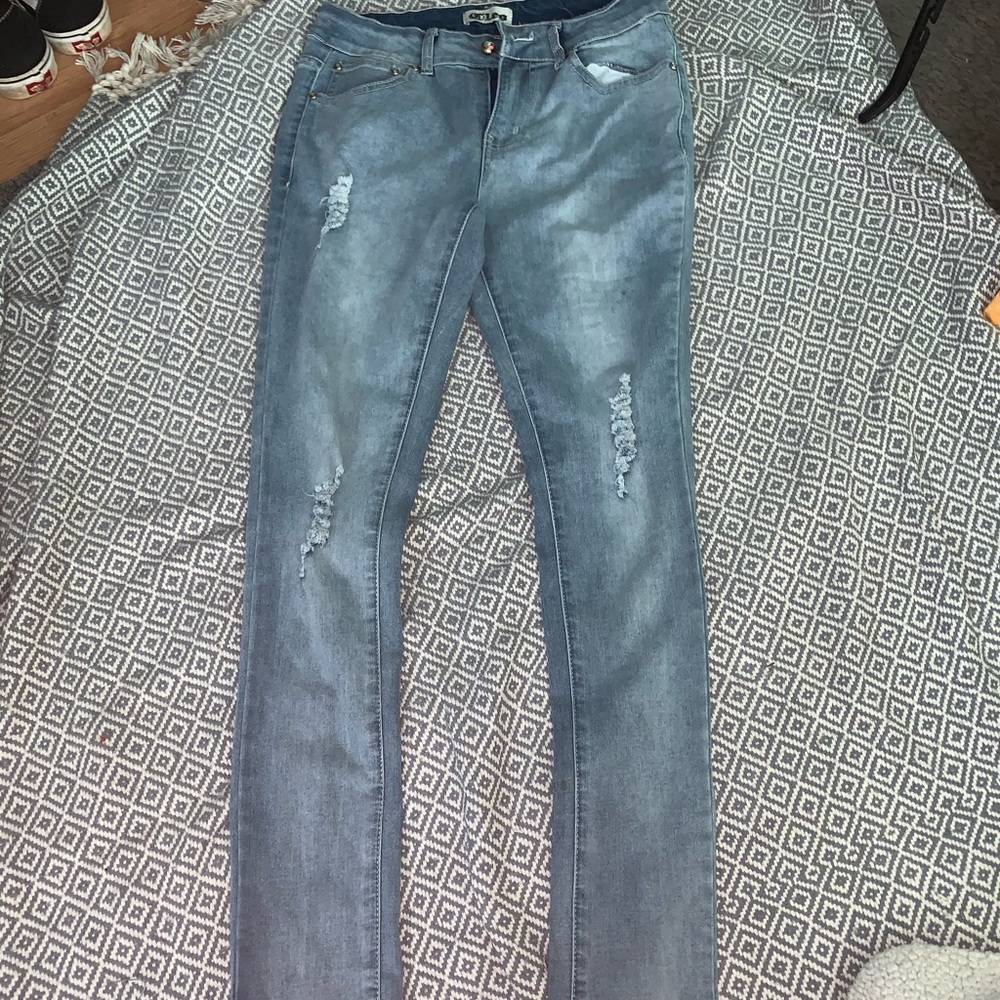 skinny jeans . never worn .